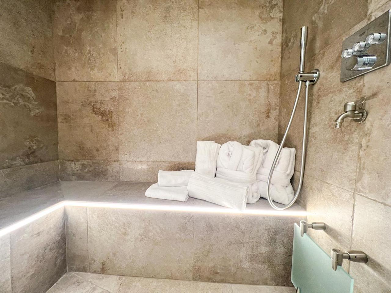 Le Switch Souplex Avec Hammam Privatif Lägenhet Lille Exteriör bild